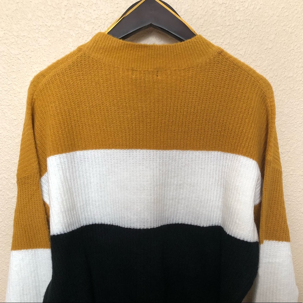 Sweatshirt - Picture 3 of 3